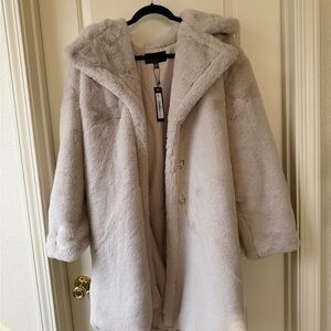 Luxurious Faux Fur Hooded Coat - Cream